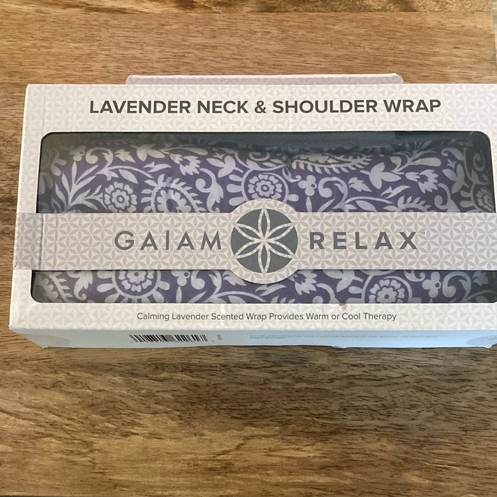 NWT Gaiam Lavender Neck & Shoulder Wrap